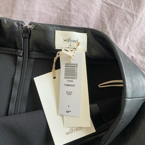 Aritzia Black Patio Vegan Leather Skirt size 4 - Picture 4 of 4